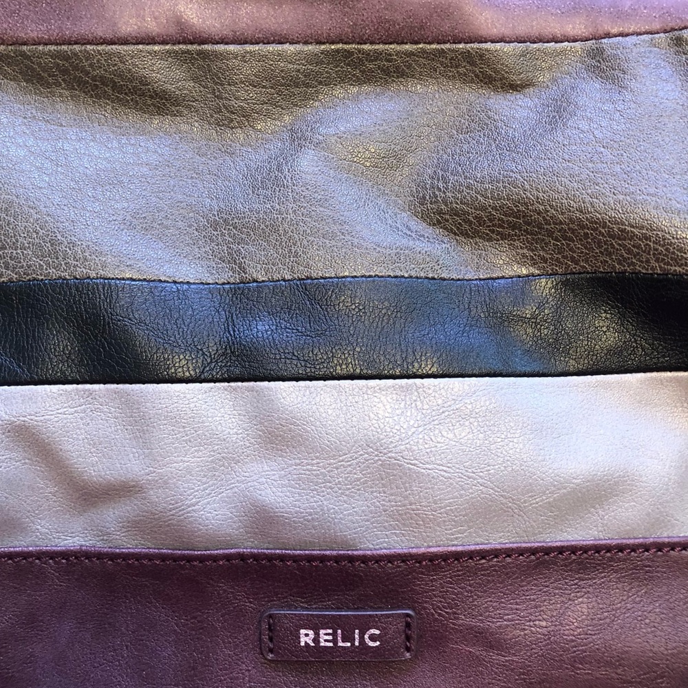 Relic Purse - Picture 2 of 9
